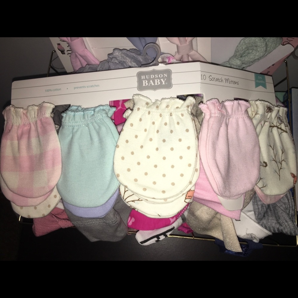 Baby mittens brand new !!